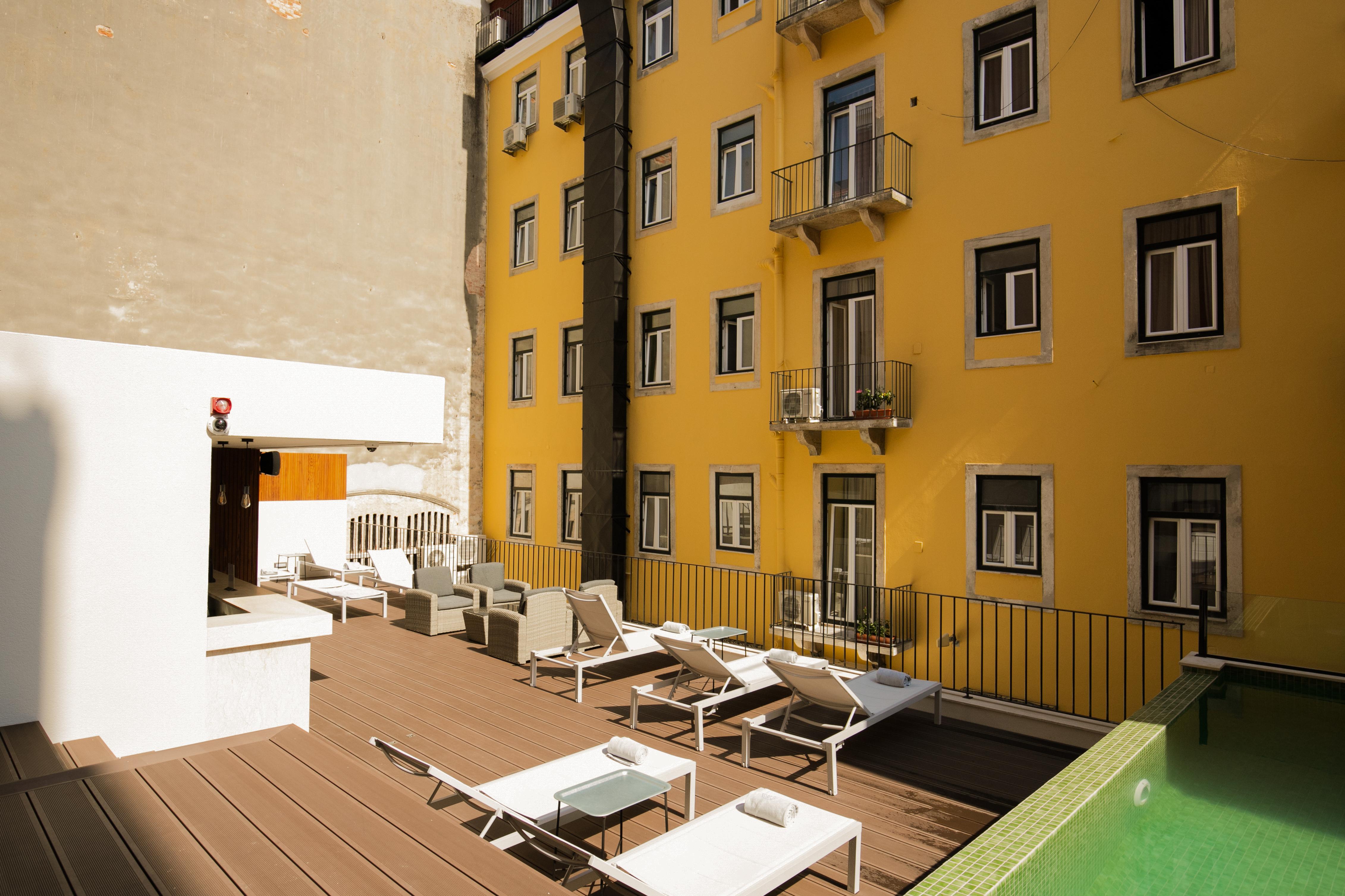 เรซิเดนเชียล ฟลอเรสเซนเต Hotel ลิสบอน ภายนอก รูปภาพ